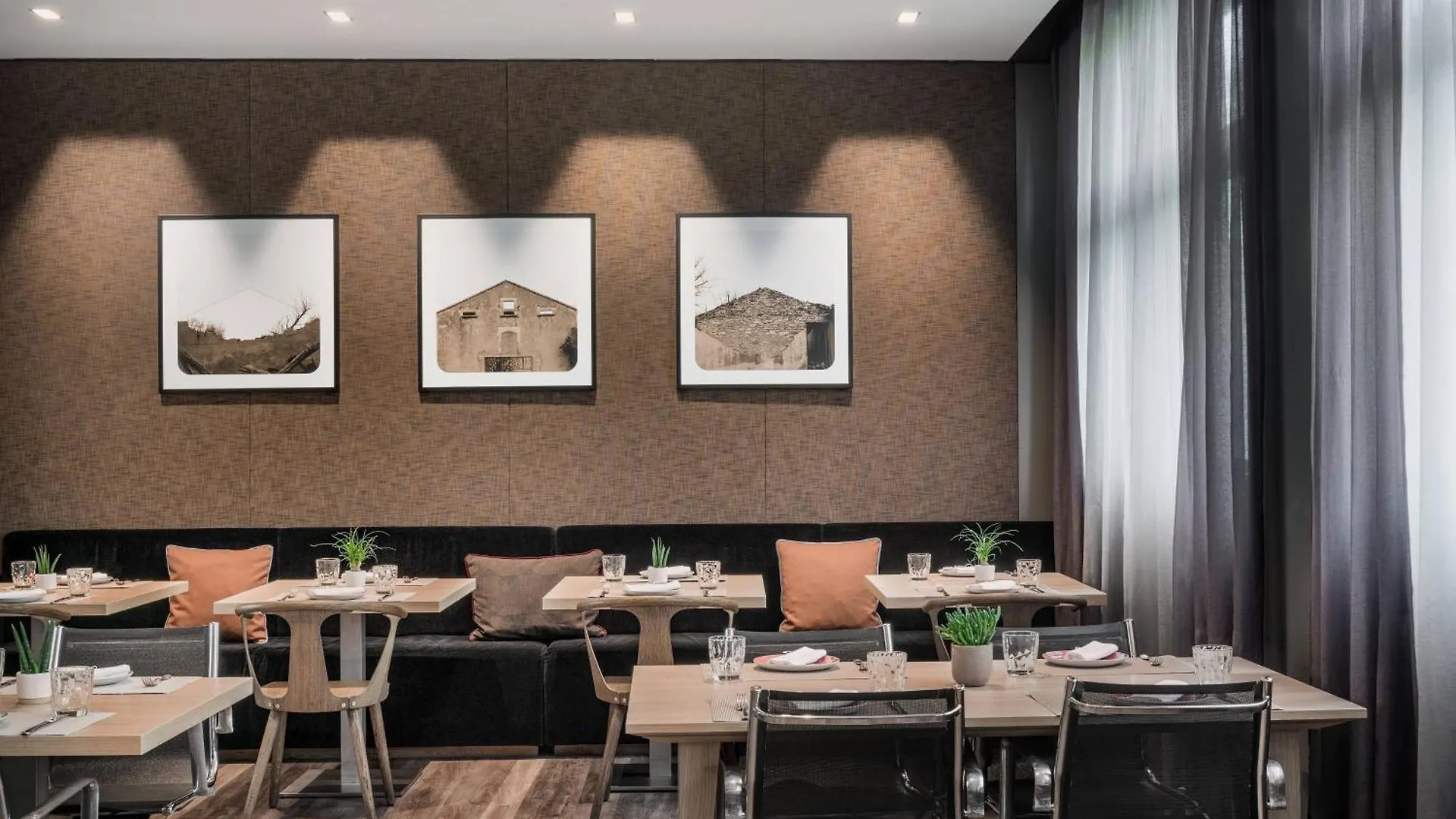 Ac Hotel Bologna By Marriott