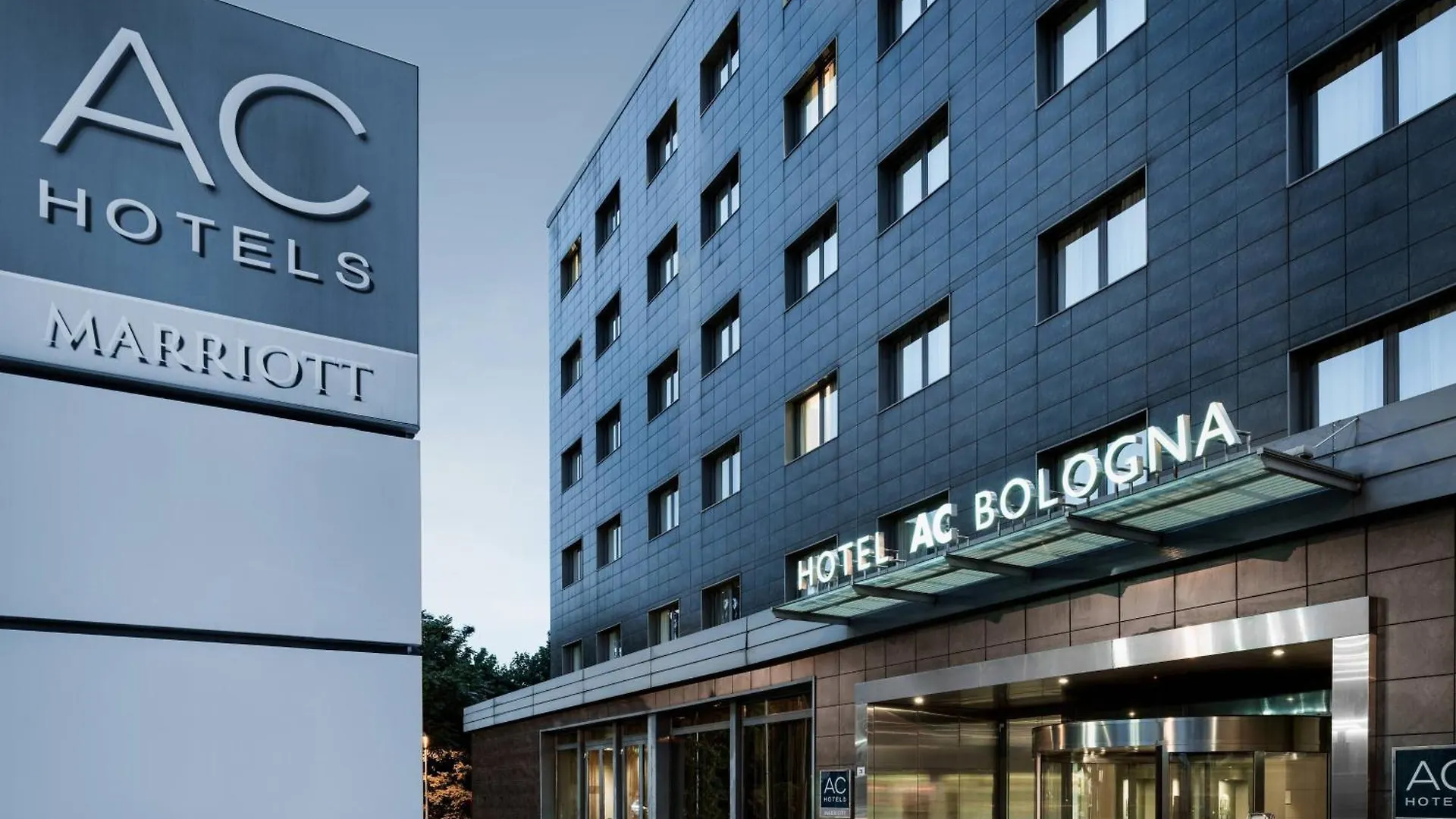 Ac Hotel Bologna By Marriott